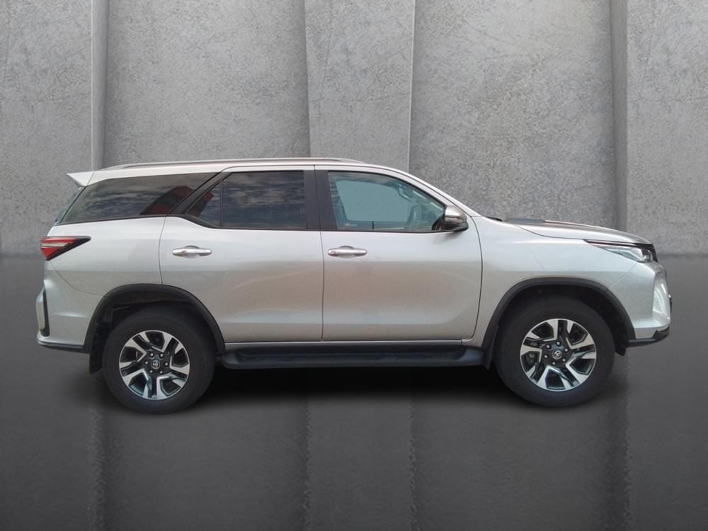 Toyota Fortuner 2.4 Gd-6 At