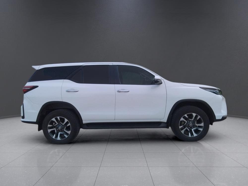 Toyota Fortuner 2.4 Gd-6 Rb 6At