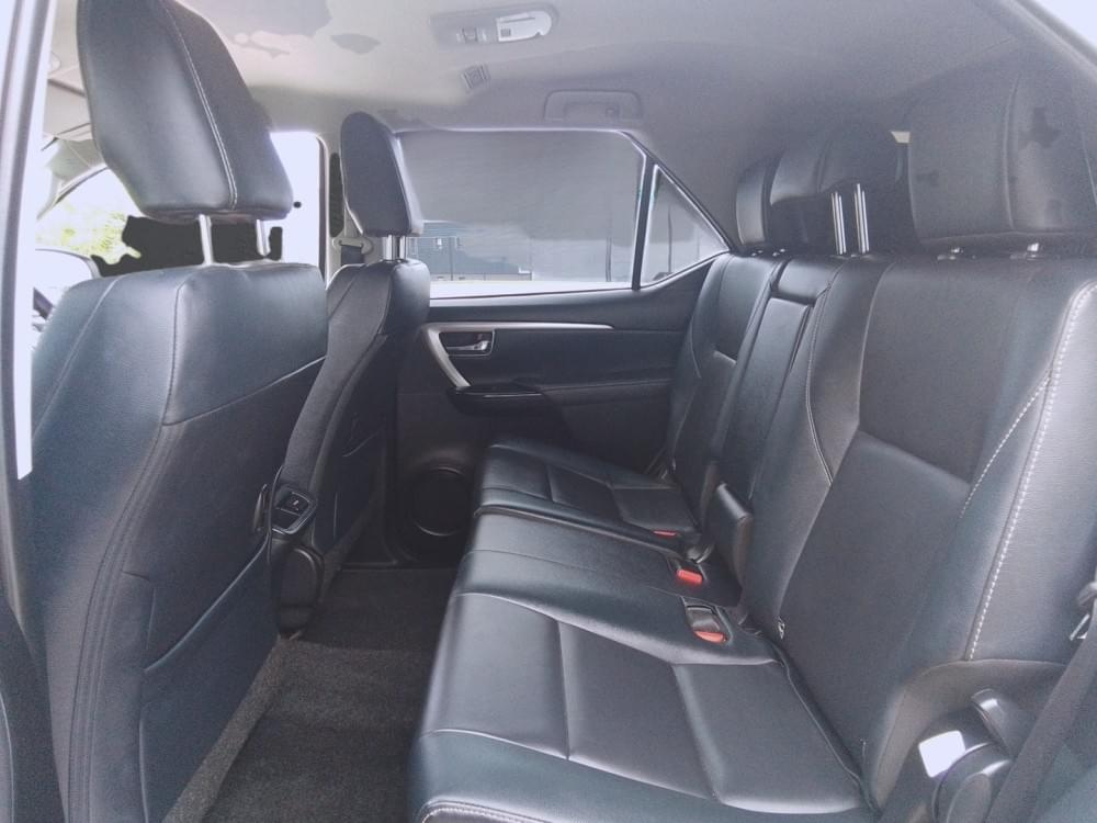 Toyota N/A 2.4 Gd-6 Rb 6At