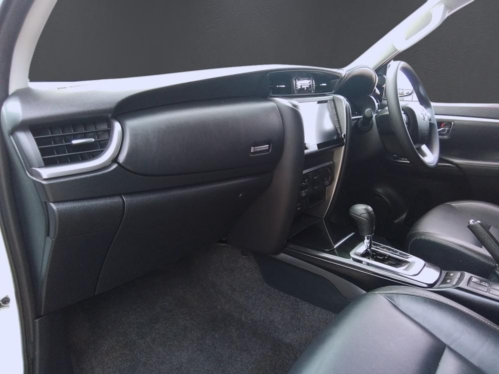 Toyota N/A 2.4 Gd-6 Rb 6At