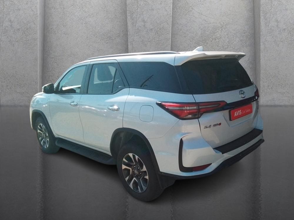 Toyota Fortuner 2.4 Gd-6 4X4 At