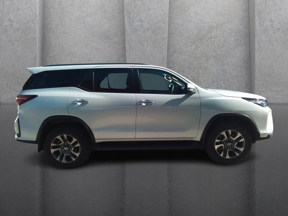 Toyota Fortuner 2.4 Gd-6 4X4 At