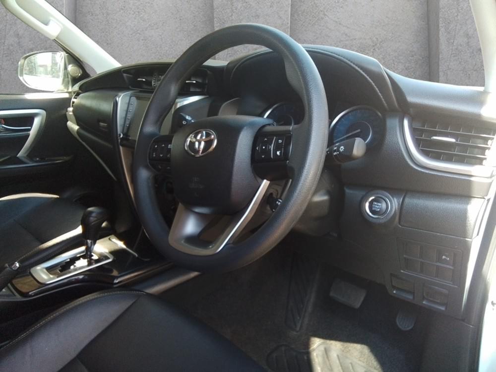 Toyota Fortuner 2.4 Gd-6 4X4 At