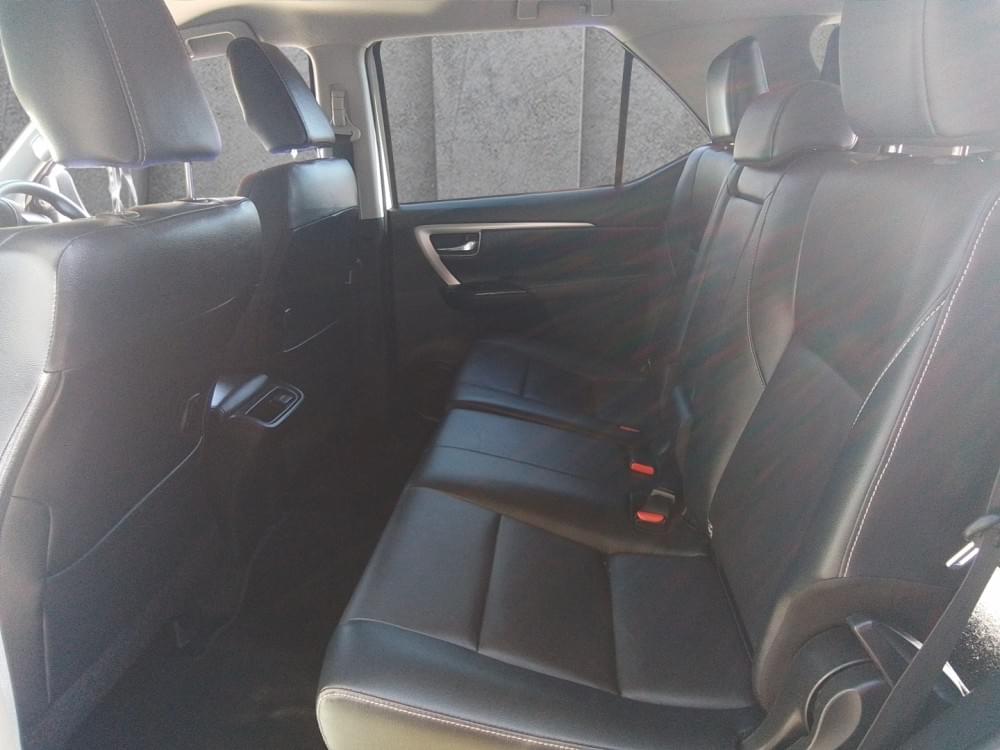 Toyota Fortuner 2.4 Gd-6 4X4 At
