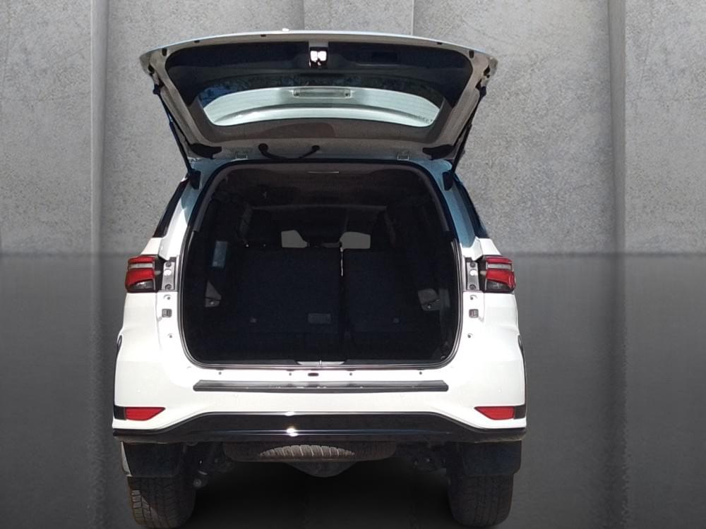 Toyota Fortuner 2.4 Gd-6 4X4 At