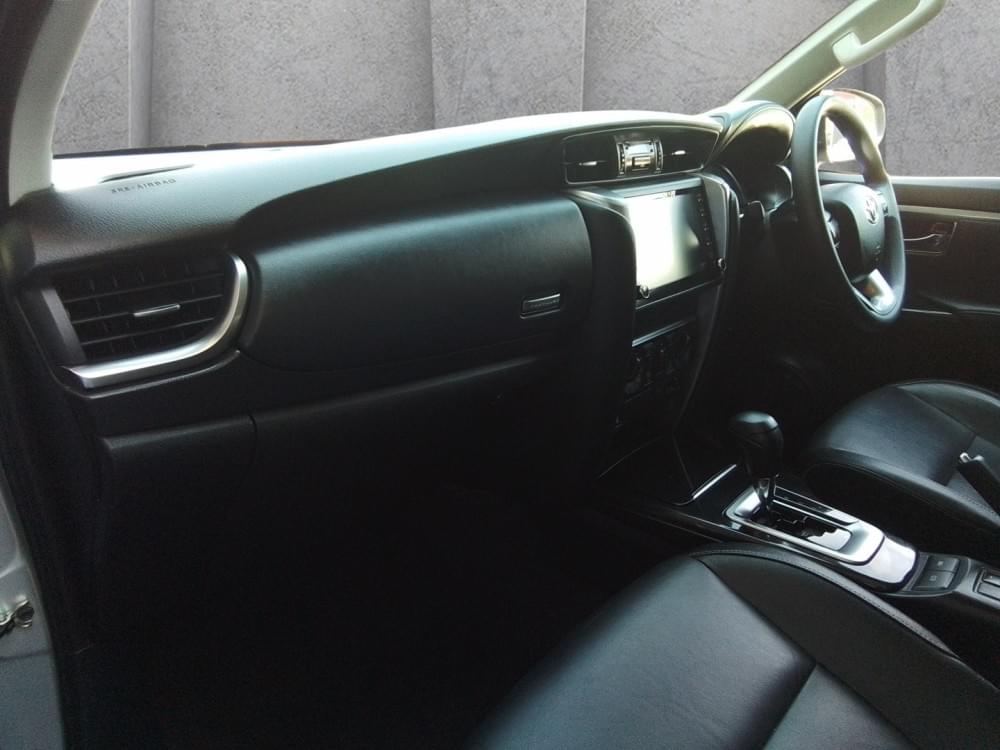 Toyota Fortuner 2.4 Gd-6 4X4 At