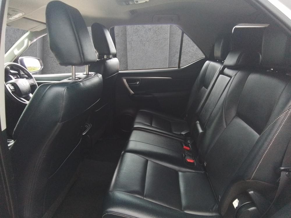 Toyota Fortuner 2.4 Gd-6 4X4 At