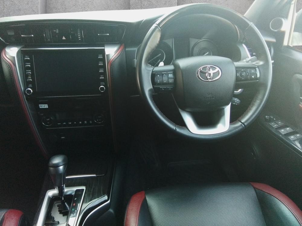 Toyota Fortuner 2.8 Gd-6 Rb At