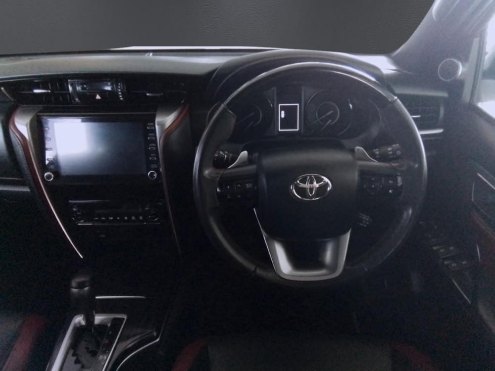 Toyota Fortuner 2.8 Gd-6 Rb At