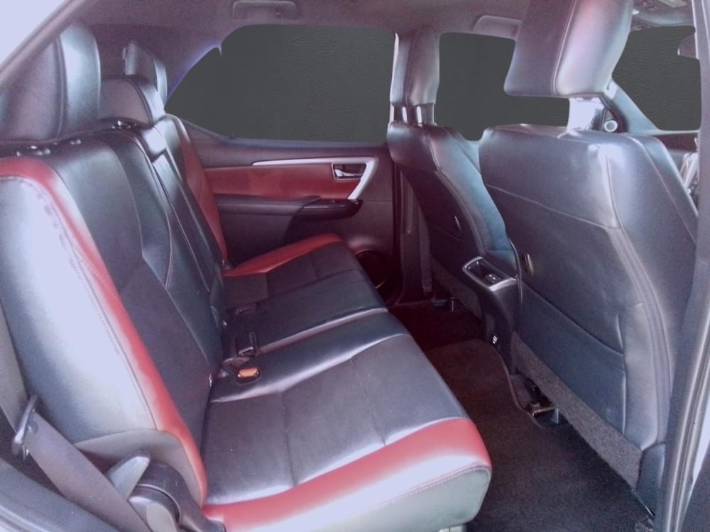 Toyota Fortuner 2.8 Gd-6 Rb At