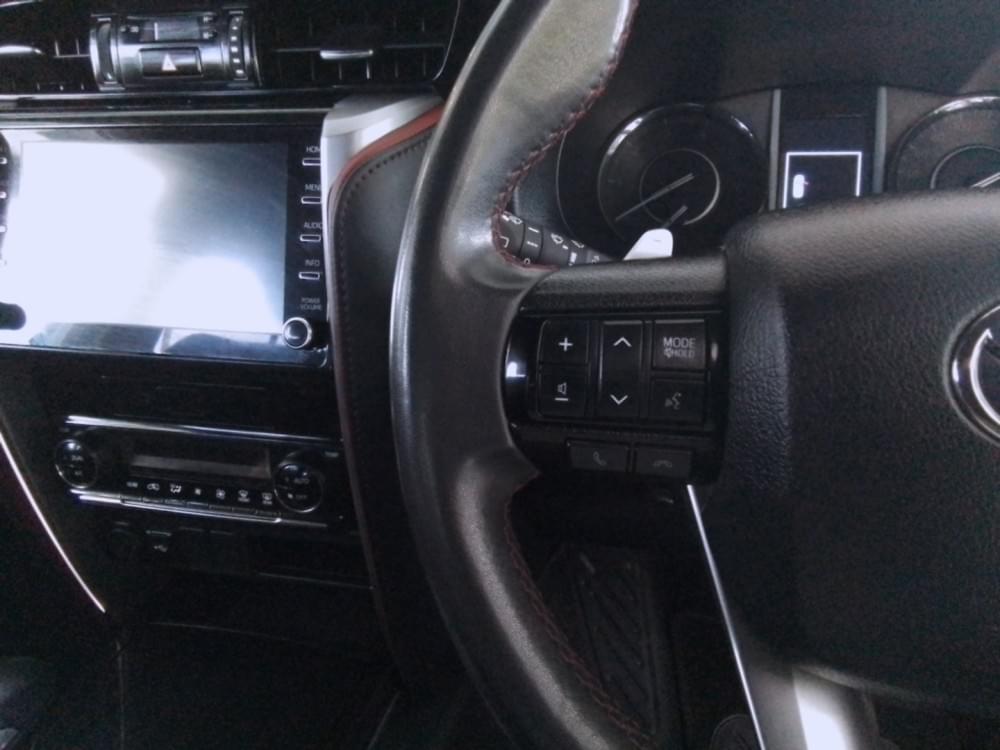 Toyota Fortuner 2.8 Gd-6 Rb At