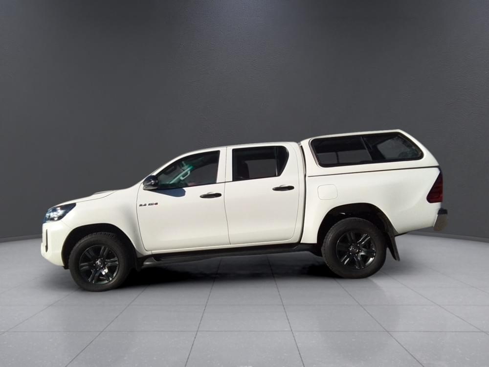 Toyota Hilux 2.4 Gd-6 Raider 4X4 At D Cab