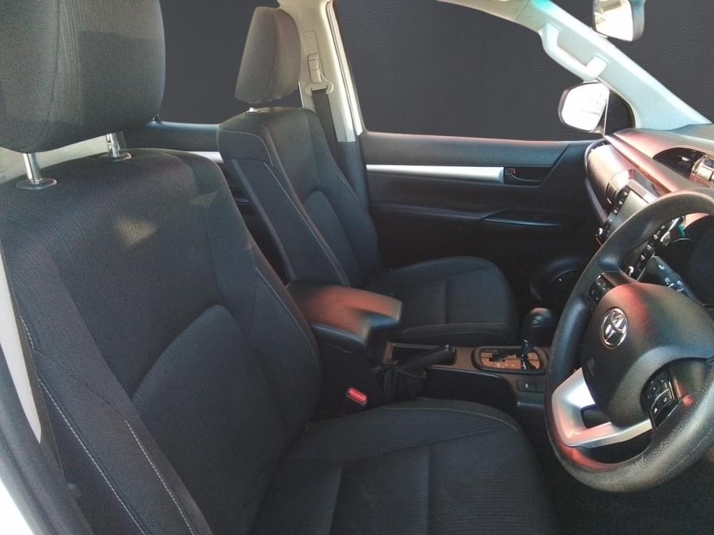 Toyota Hilux 2.4 Gd-6 Raider 4X4 At D Cab