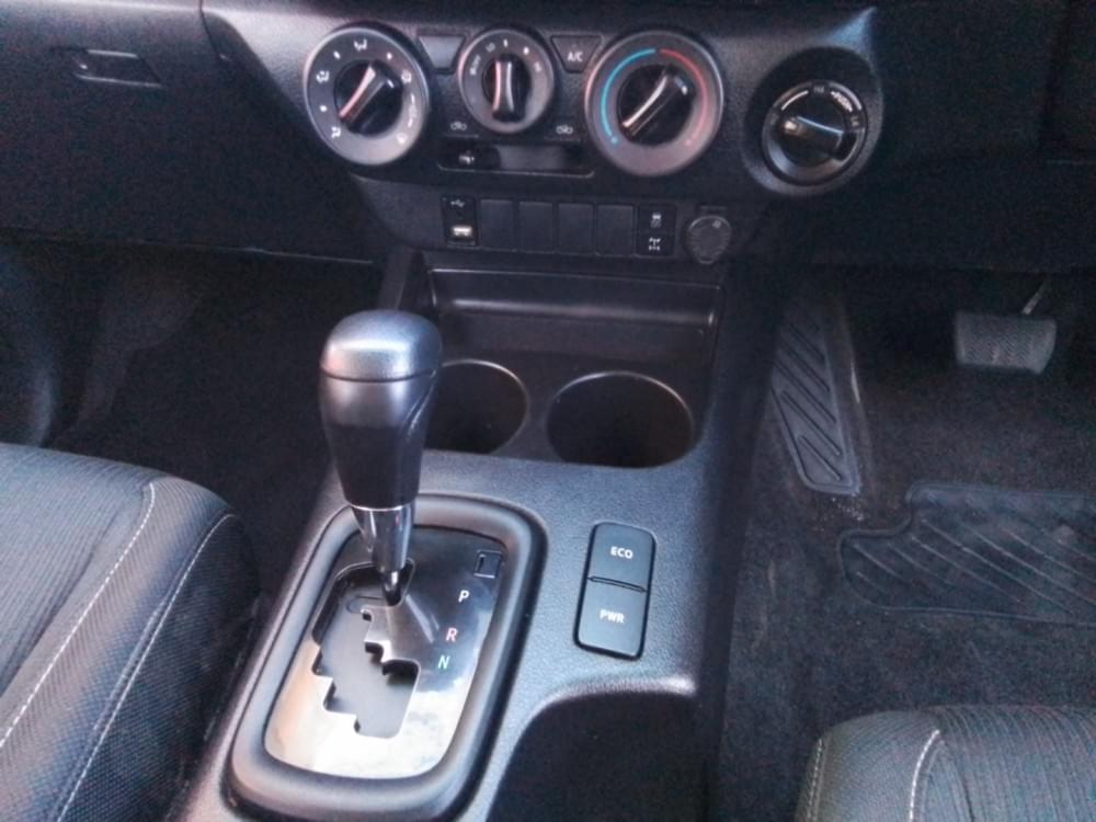 Toyota Hilux 2.4 Gd-6 Raider 4X4 At D Cab