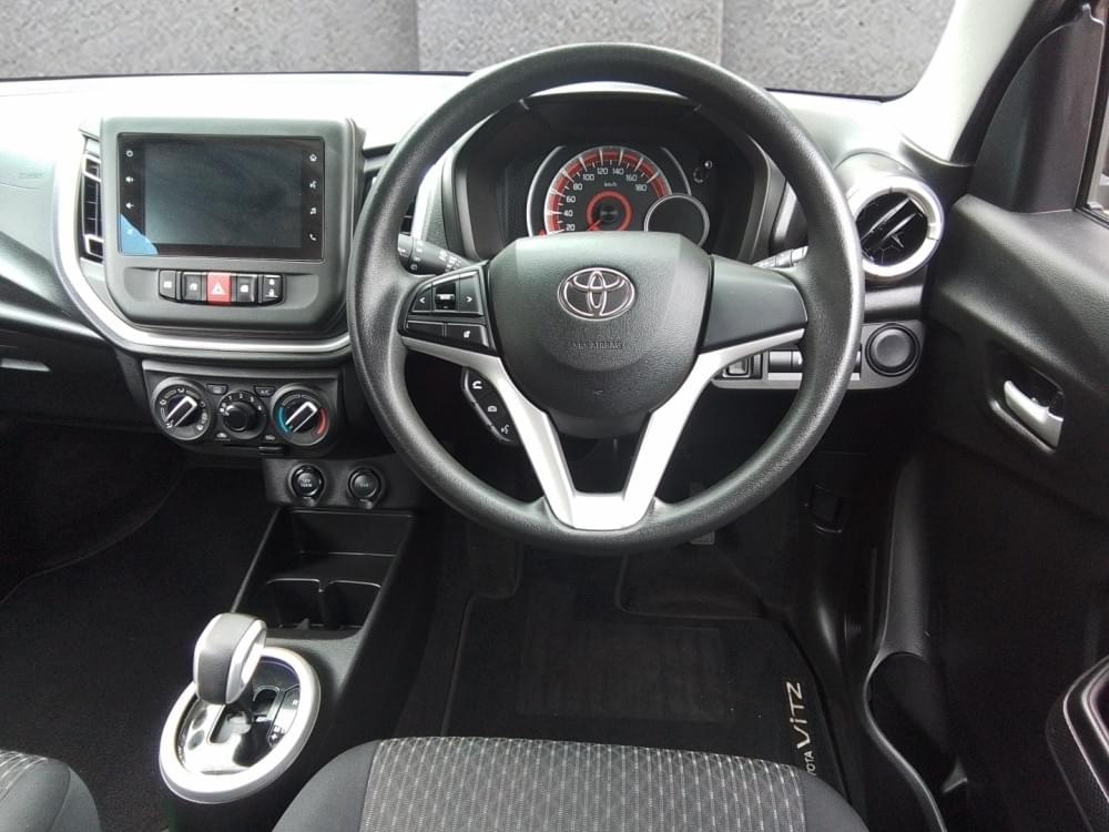 Toyota Vitz 1.0 Xr Amt