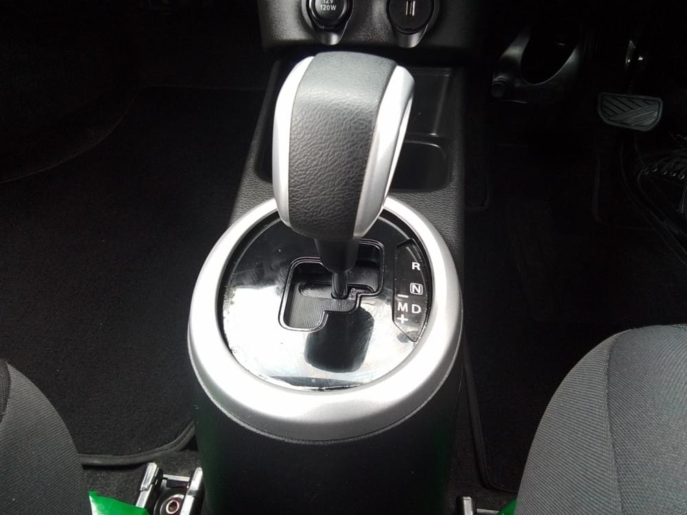 Toyota Vitz 1.0 Xr Amt