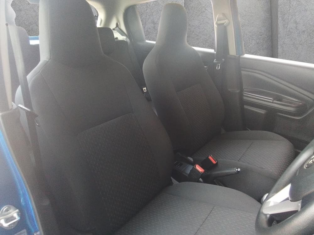 Toyota Vitz 1.0 Xr Amt