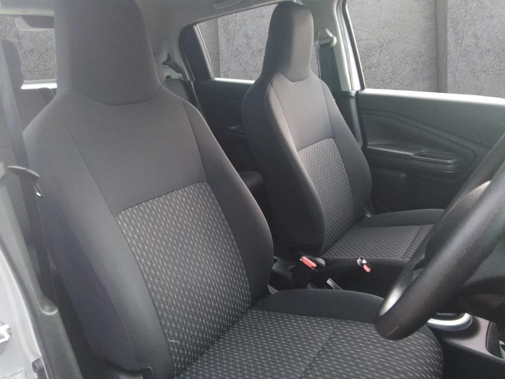 Toyota Vitz 1.0 Xr
