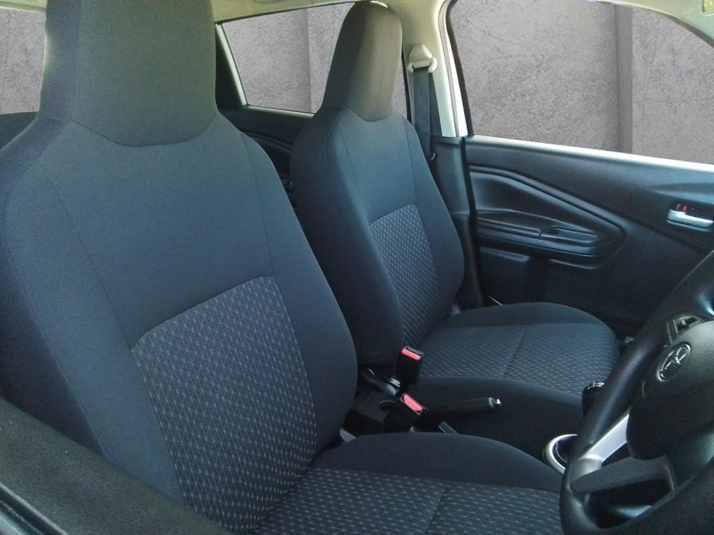 Toyota Vitz 1.0 Xr