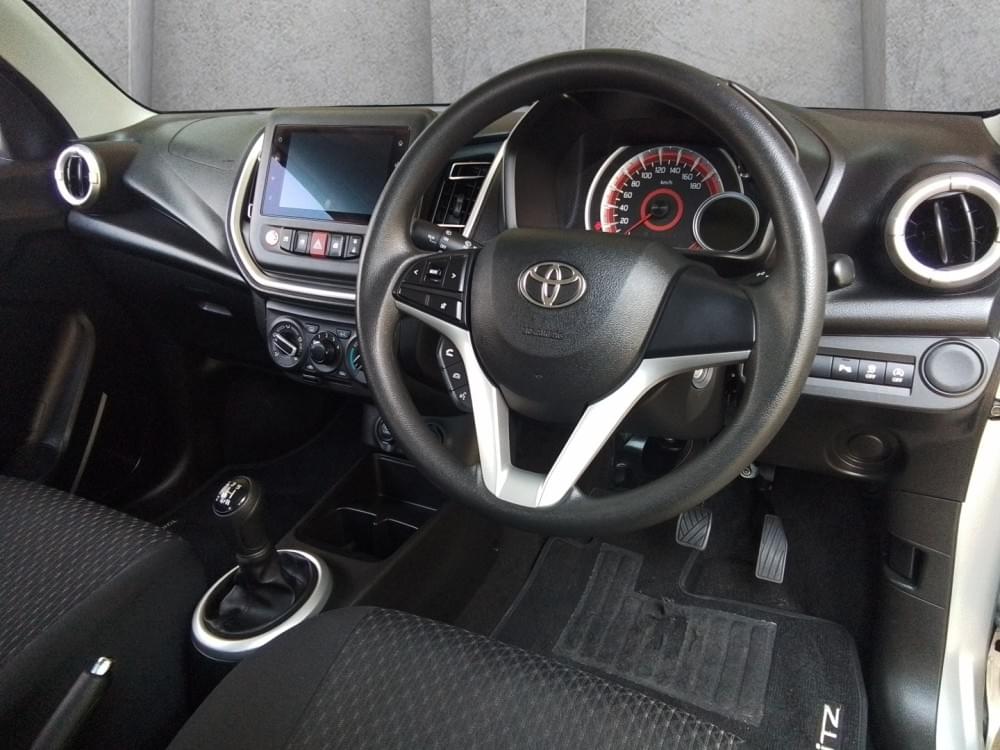 Toyota Vitz 1.0 Xr