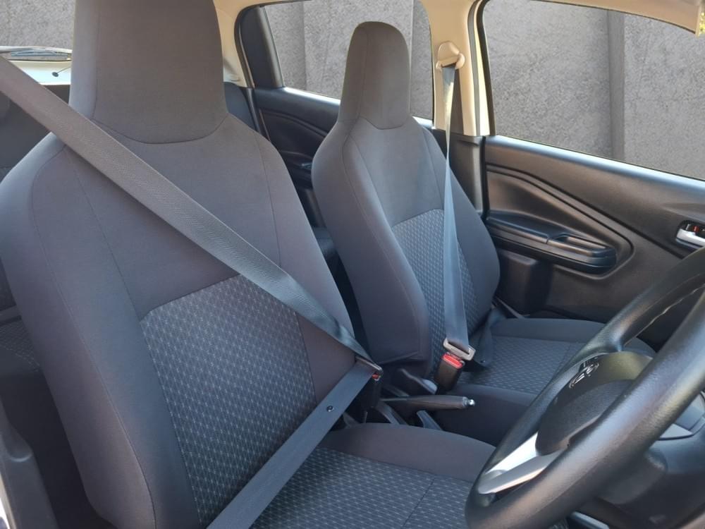 Toyota Vitz 1.0 Xr