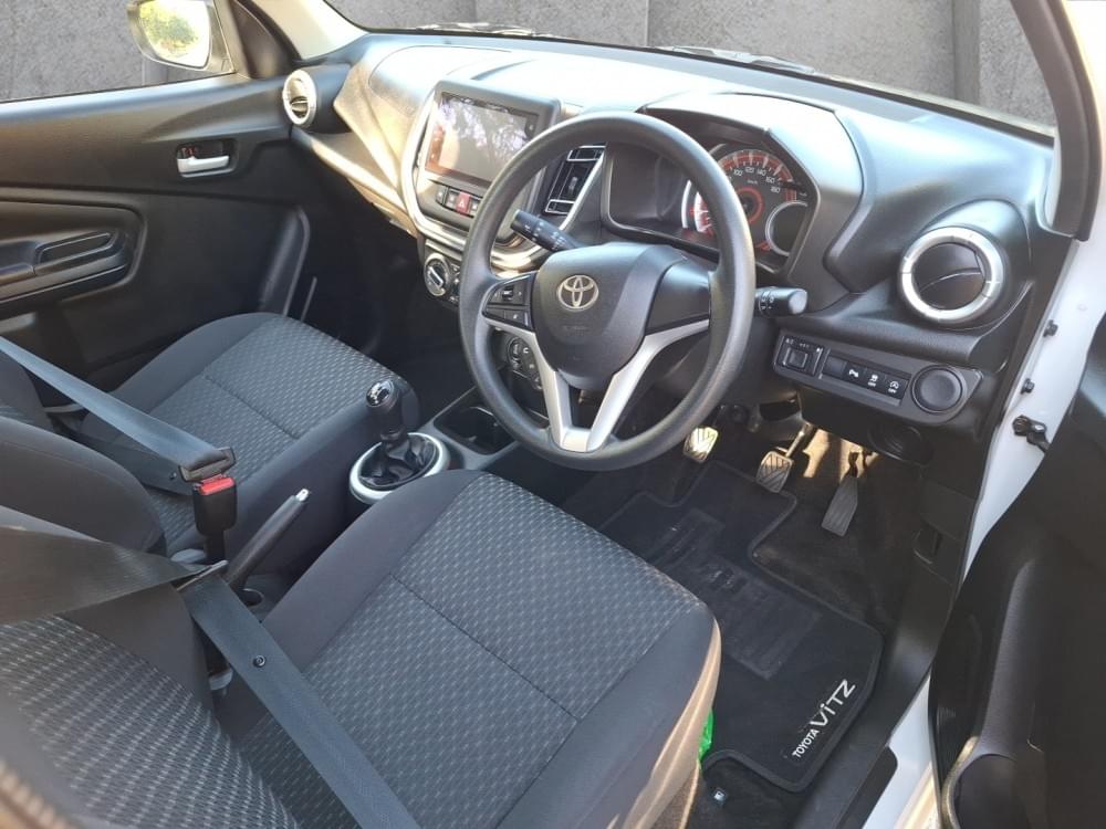 Toyota Vitz 1.0 Xr