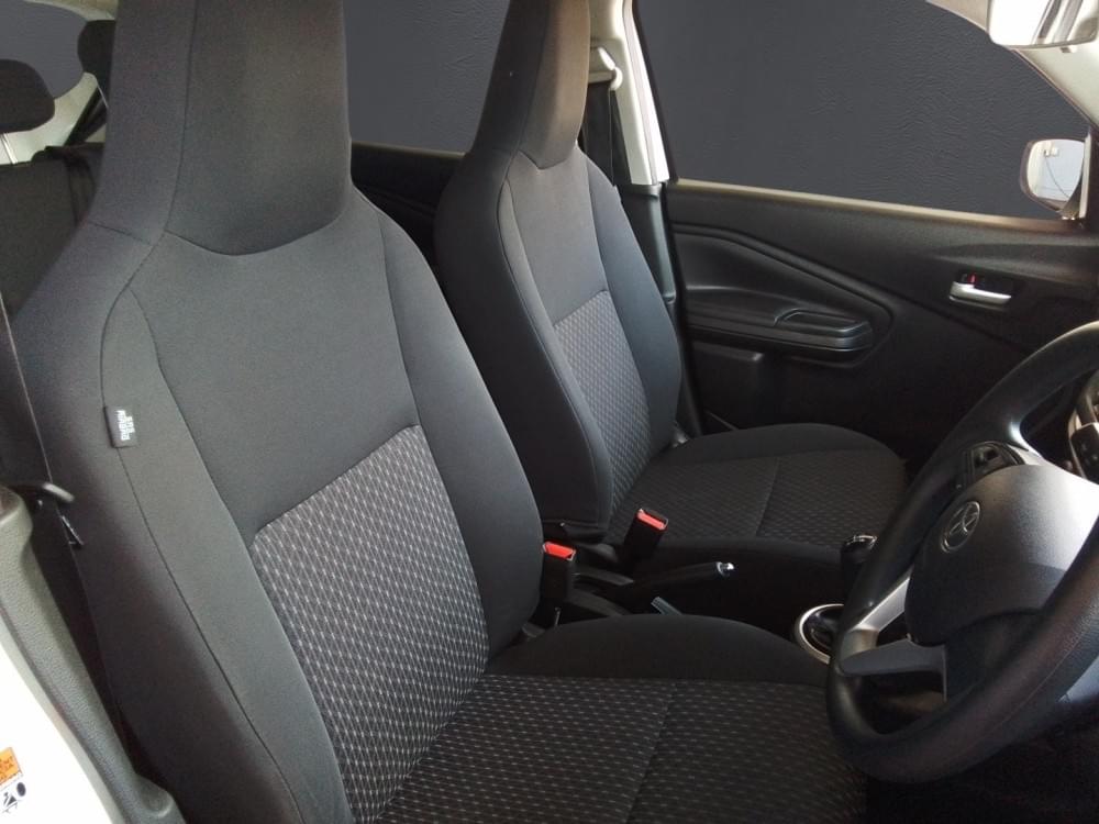 Toyota Vitz 1.0 Xr