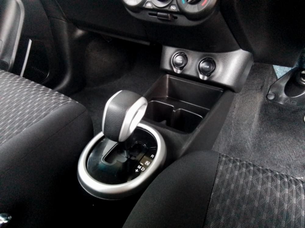 Toyota Vitz 1.0 Xr Amt