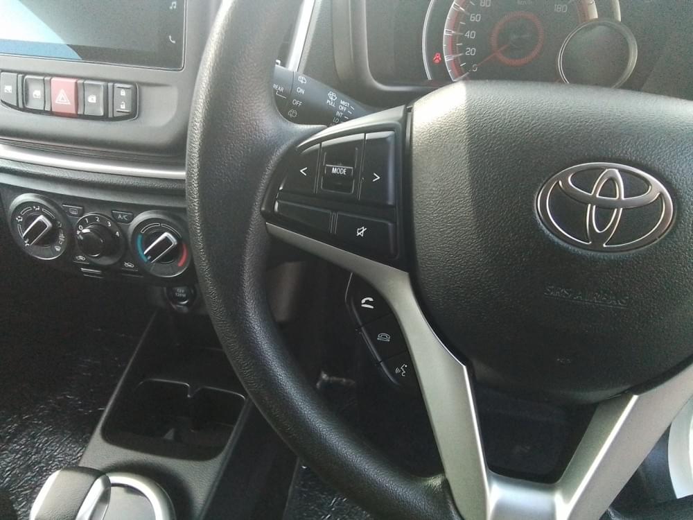 Toyota Vitz 1.0 Xr Amt
