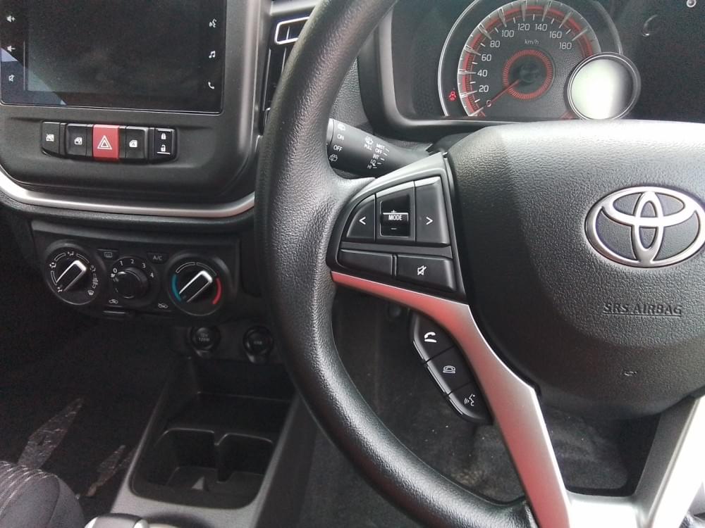 Toyota Vitz 1.0 Xr Amt