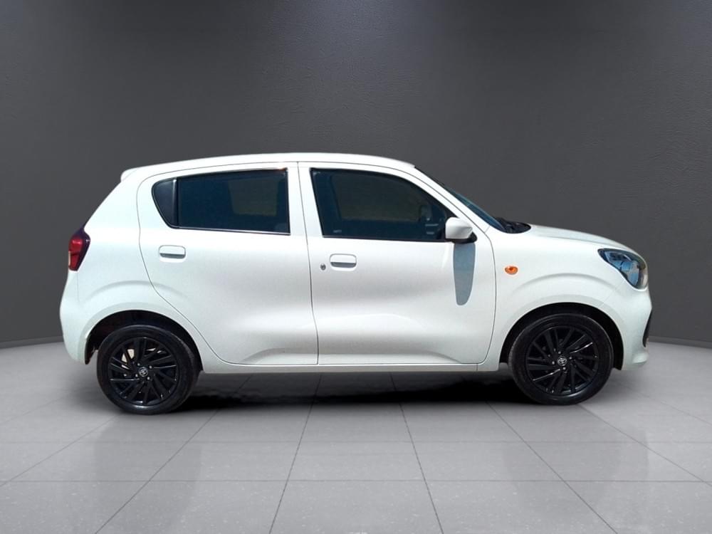 Toyota Vitz 1.0 Xr Amt