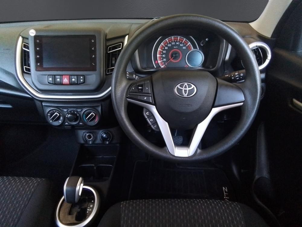 Toyota Vitz 1.0 Xr Amt
