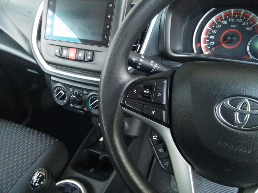 Toyota Vitz 1.0 Xr
