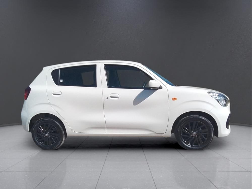 Toyota Vitz 1.0 Xr Mt