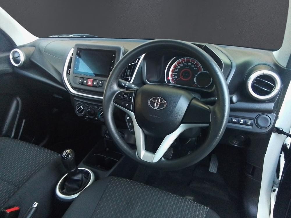 Toyota Vitz 1.0 Xr Mt