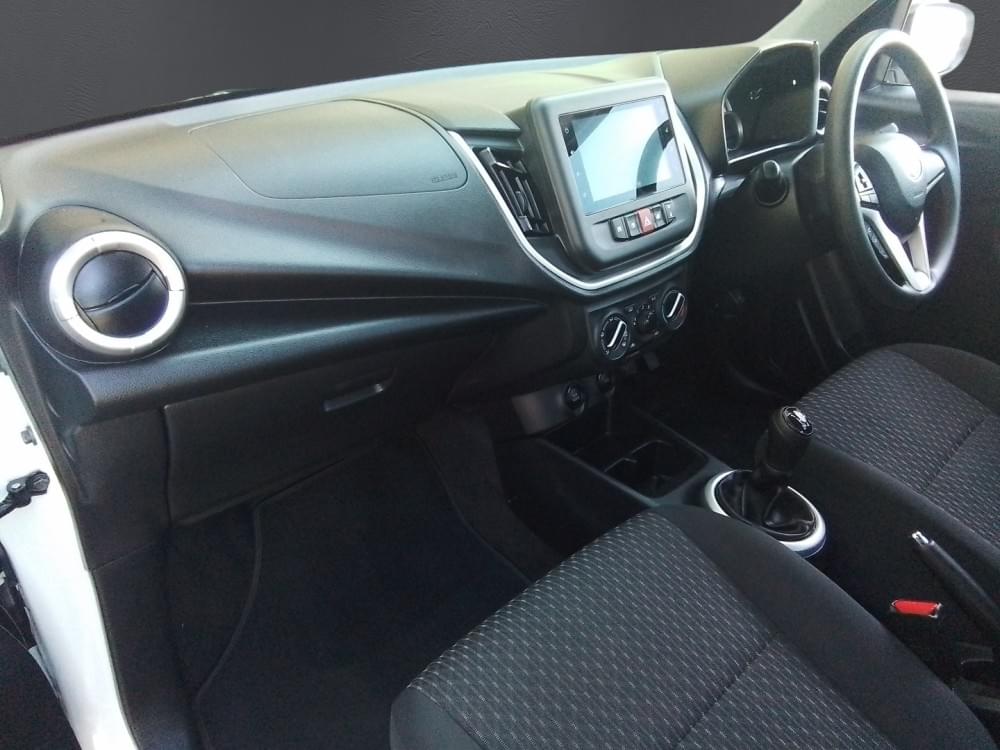 Toyota Vitz 1.0 Xr Mt