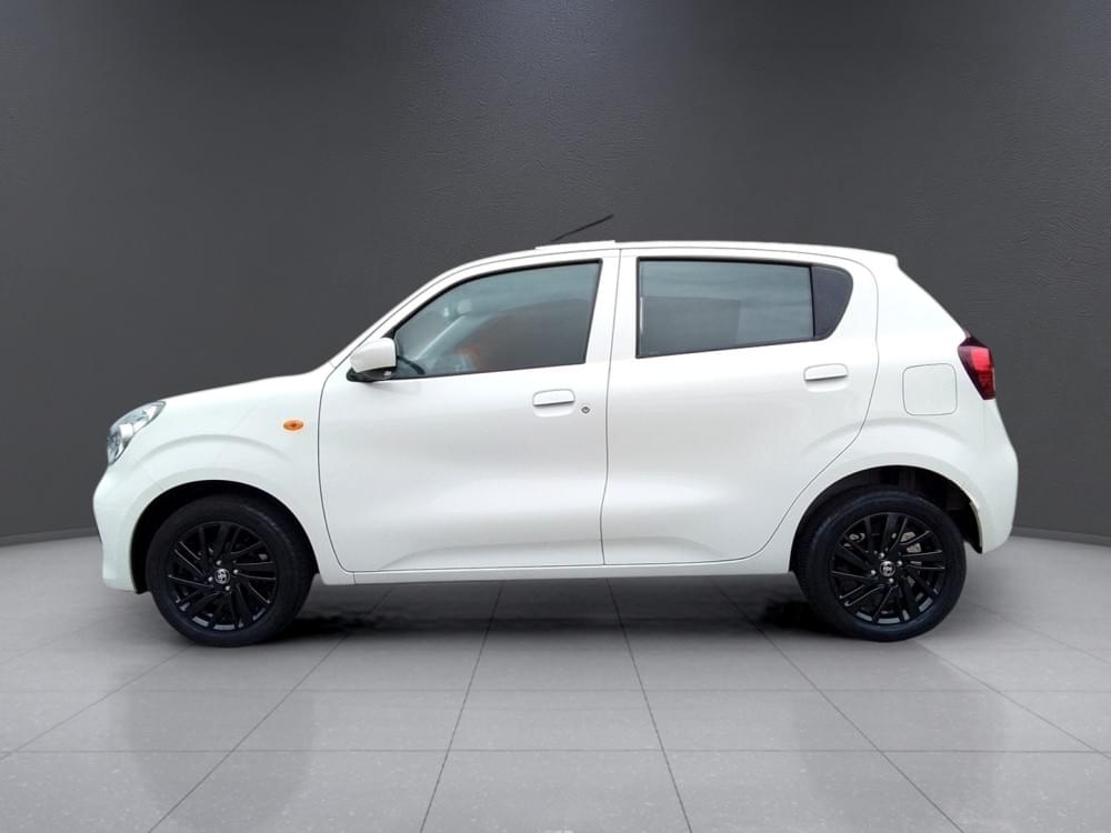 Toyota Vitz 1.0 Xr Amt