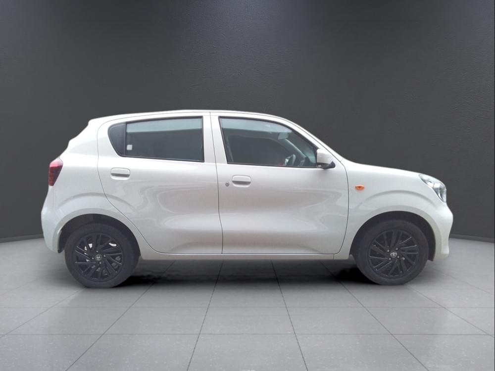 Toyota Vitz 1.0 Xr Amt