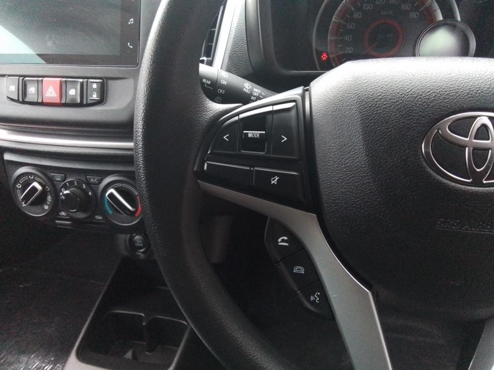 Toyota Vitz 1.0 Xr Amt