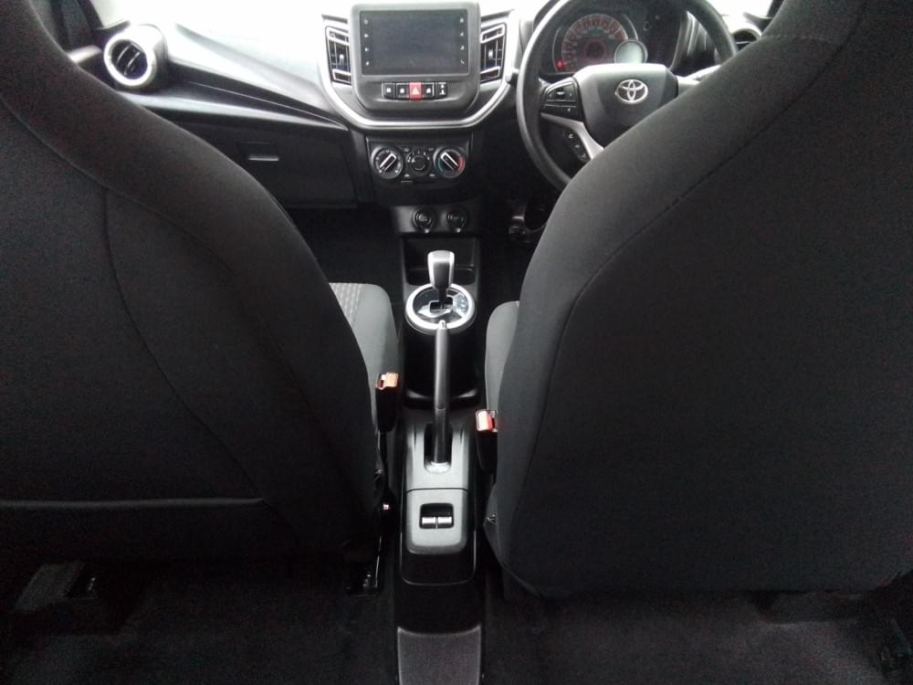 Toyota Vitz 1.0 Xr Amt