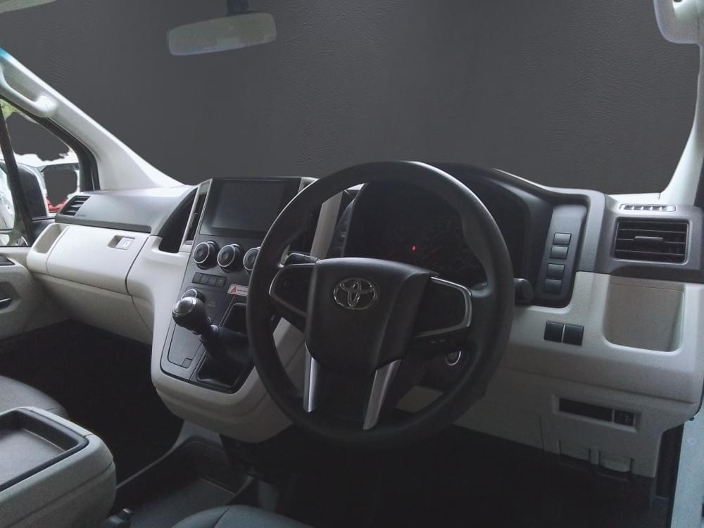 Toyota Quantum 2.8 Gl 11-Seater Lwb