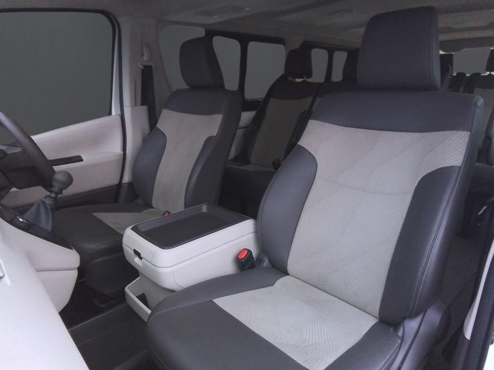 Toyota Quantum 2.8 Gl 11-Seater Lwb