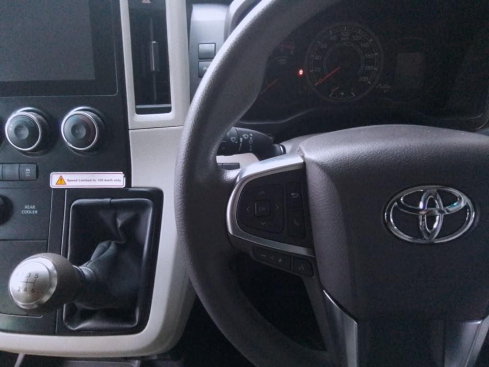 Toyota Quantum 2.8 Gl 11-Seater Lwb