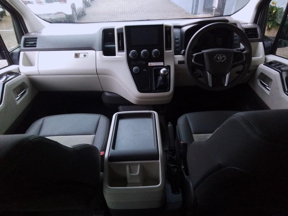 Toyota Quantum 2.8 Gl 11-Seater Lwb