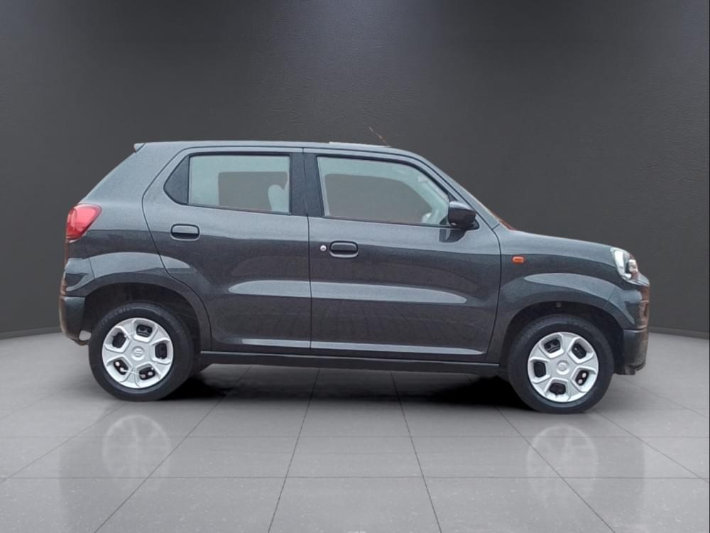 Suzuki N/A 1.0 Gl Amt