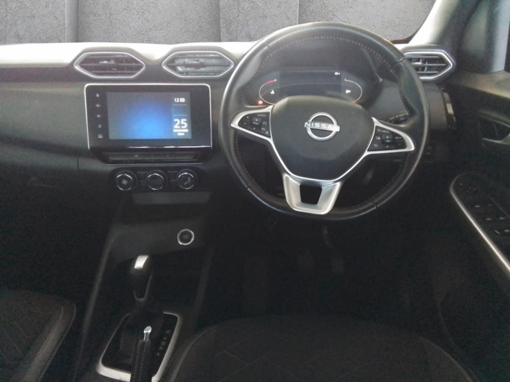 Nissan Magnite 1.0 Acenta Plus Cvt Oled