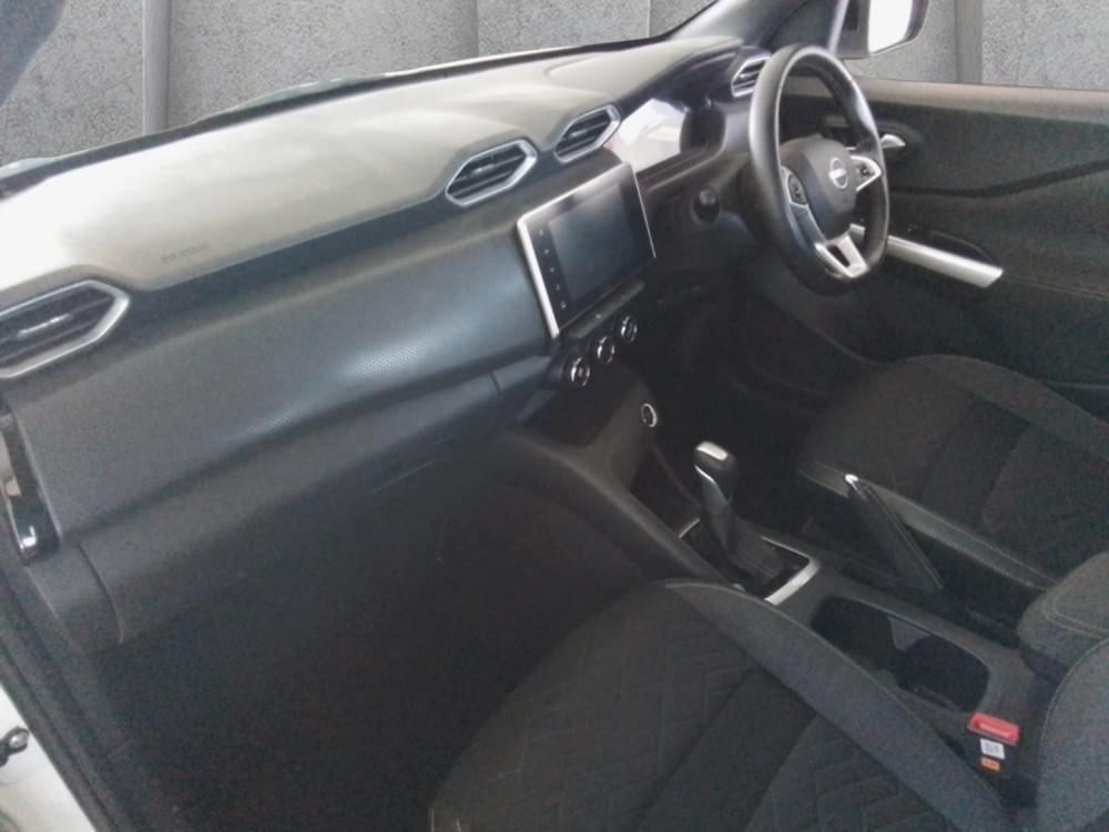 Nissan Magnite 1.0 Acenta Plus Cvt Oled