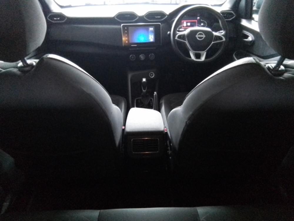 Nissan Magnite 1.0 Acenta Plus Cvt Oled