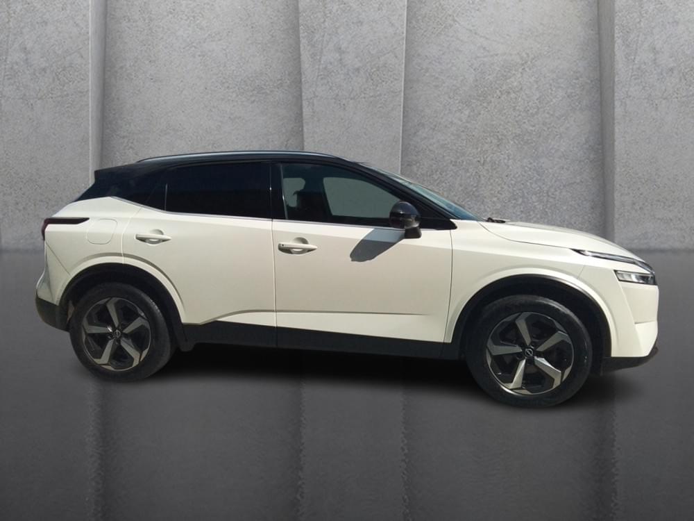 Nissan Qashqai 1.3T Acenta Xtronic 2-Tone