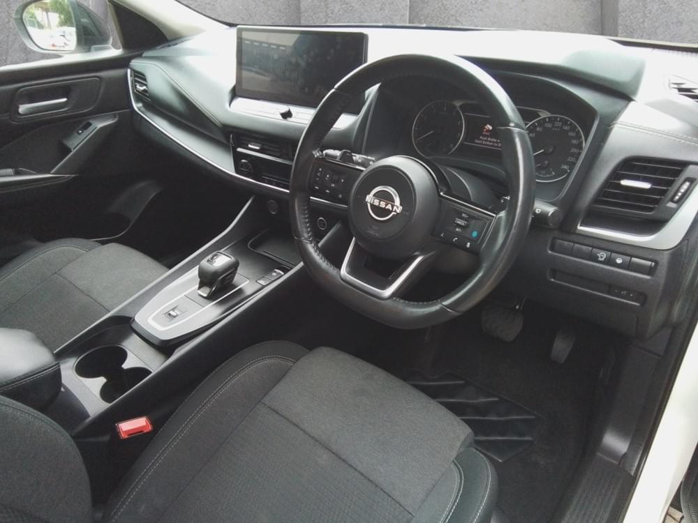 Nissan Qashqai 1.3T Acenta Xtronic Cvt (2-Tone)